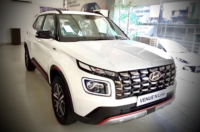 Hyundai Venue, Alcazar get up to Rs 55,000 in discounts t...